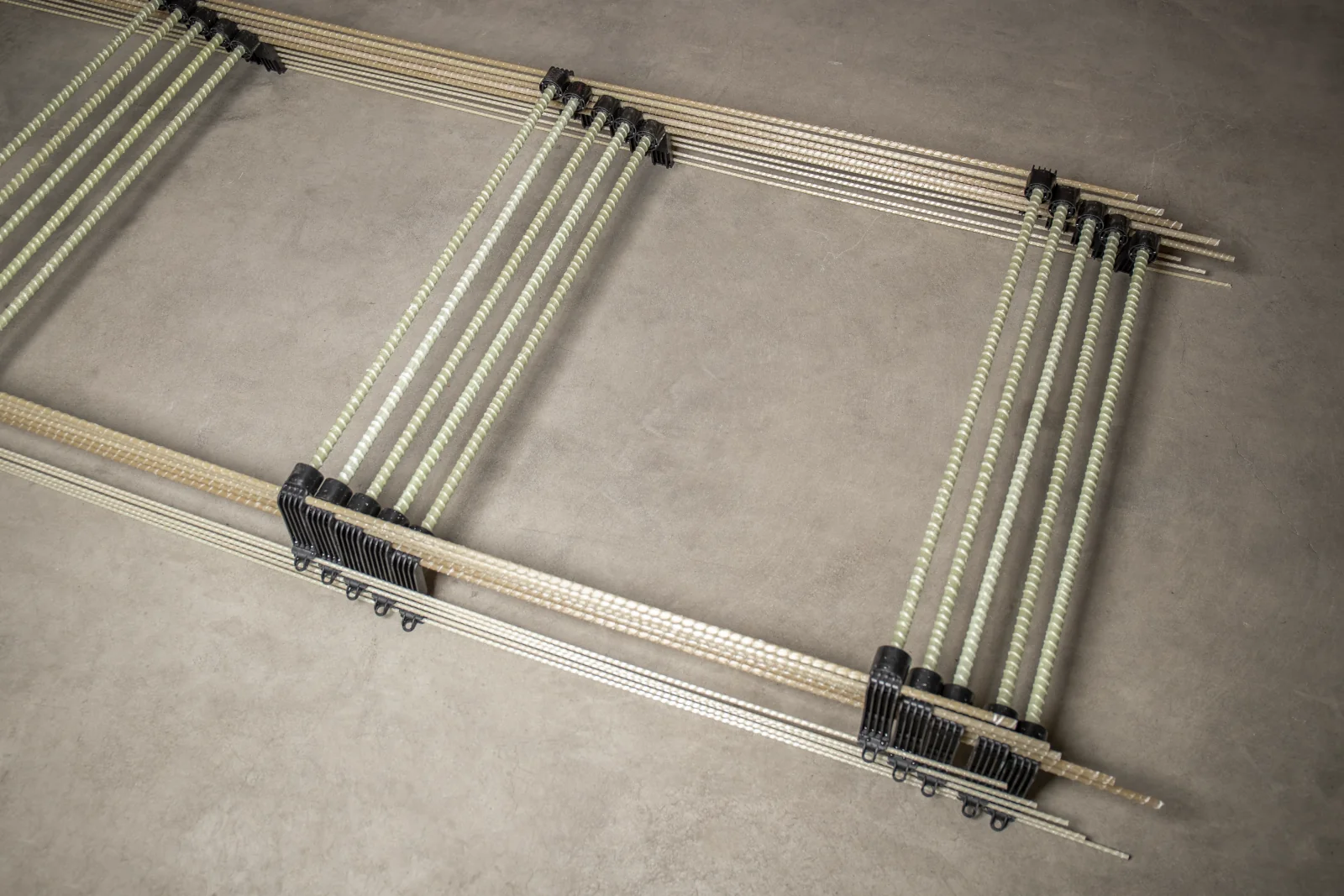 Fiber Dowels - Produit - Paniers pour tiges d’armature en fibre de verre